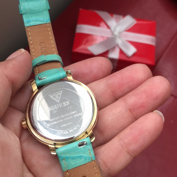 GUESS Butterfly Interchangeable Pastel Watch Set - Picture 4 of 5